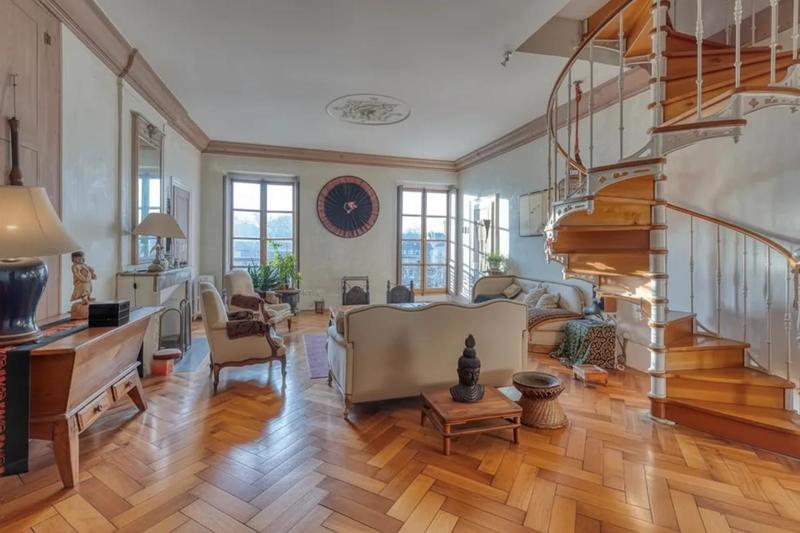 Duplex - 190 m² - 7 pièces