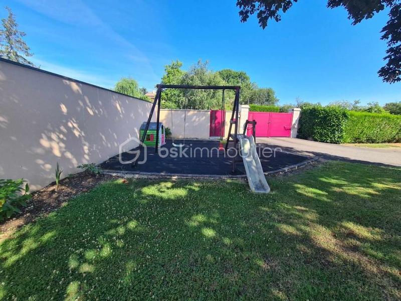 Maison traditionnelle - 134 m² - 6 pièces