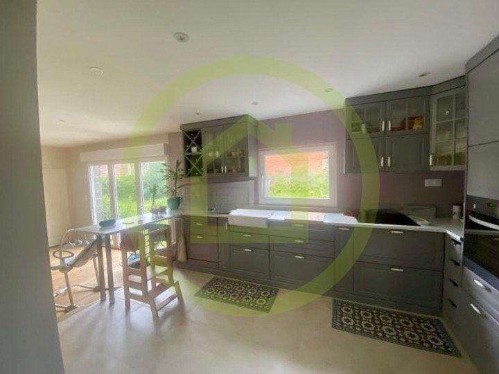 Maison - 166 m² - 6 pièces