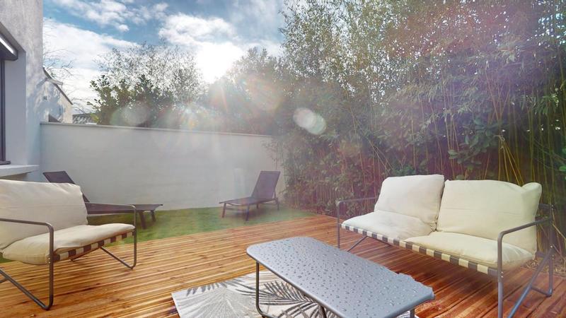 Maison - 162 m² - 10 pièces