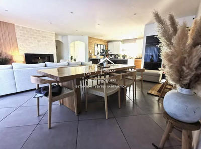 Maison - 133 m² - 6 pièces