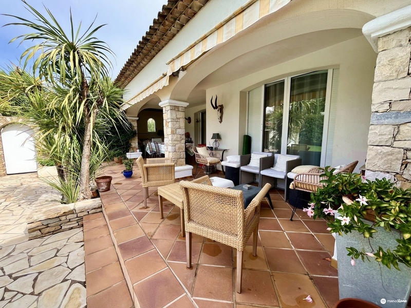 Villa - 230 m² - 7 pièces