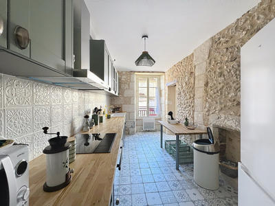 Maison de village - 280 m² - 10 pièces