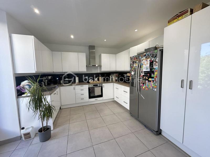 Maison - 190 m² - 8 pièces