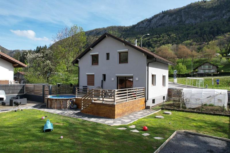 Maison - 115 m² - 4 pièces