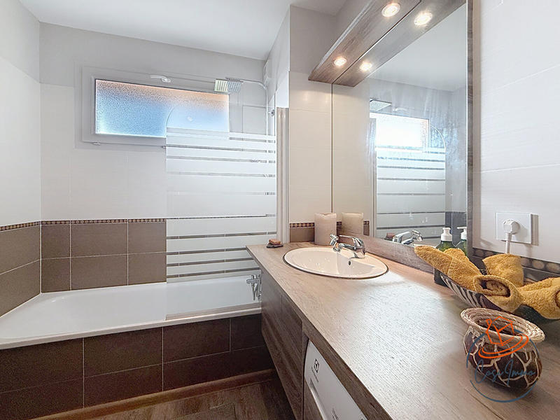 Appartement - 82 m² - 3 pièces