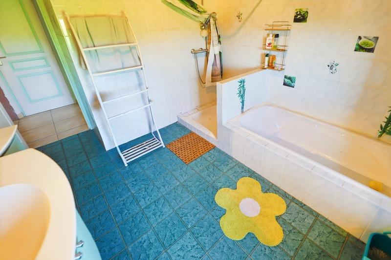 Maison - 198 m² - 8 pièces