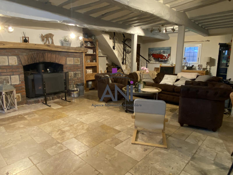 Maison - 242 m² - 11 pièces