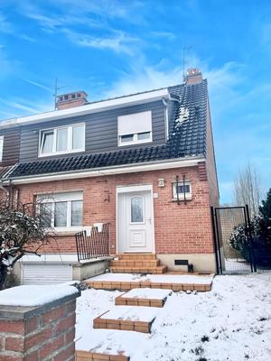 Maison - 85 m² - 5 pièces