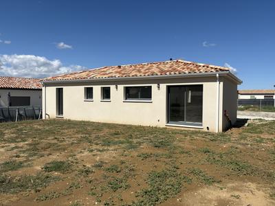 Maison - 96 m² - 4 pièces