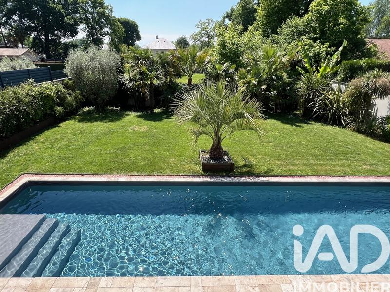 Maison - 189 m² - 7 pièces