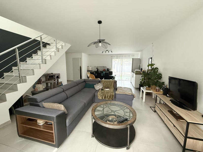 Maison - 94 m² - 4 pièces