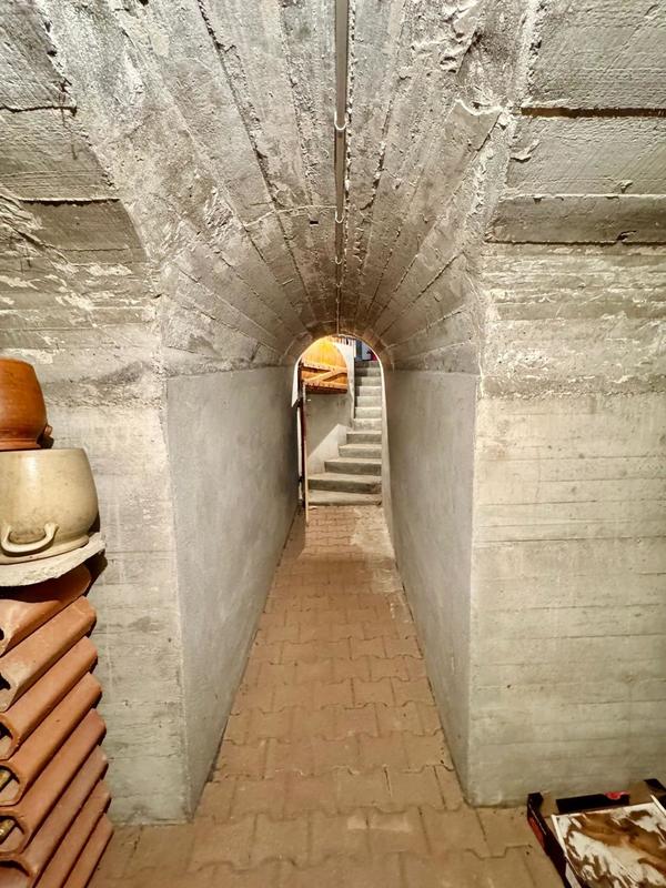 Maison - 254 m² - 9 pièces