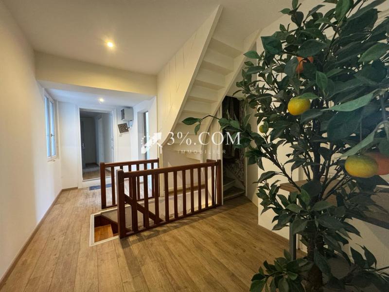 Duplex - 160 m² - 6 pièces