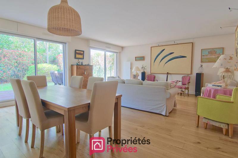 Appartement - 125 m² - 5 pièces