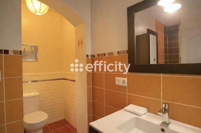 Maison - 209 m² - 5 pièces