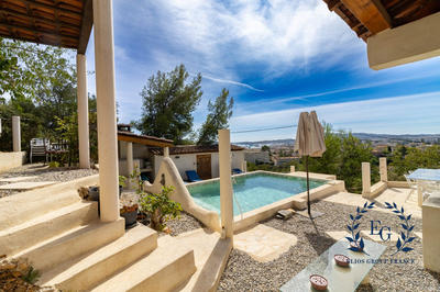 Maison contemporaine - 160 m² - 7 pièces