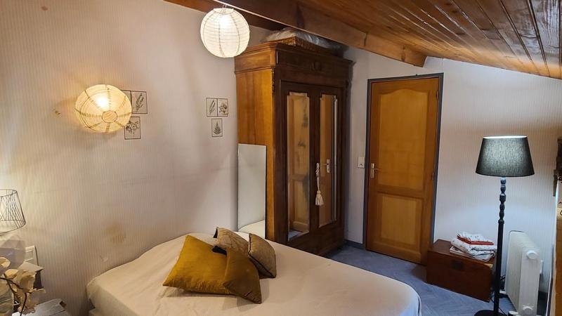 Propriété - 146 m² - 6 pièces