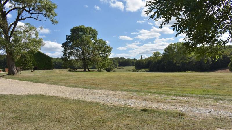 Propriété - 340 m² - 9 pièces