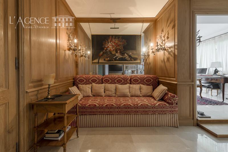 Appartement - 200 m² - 4 pièces