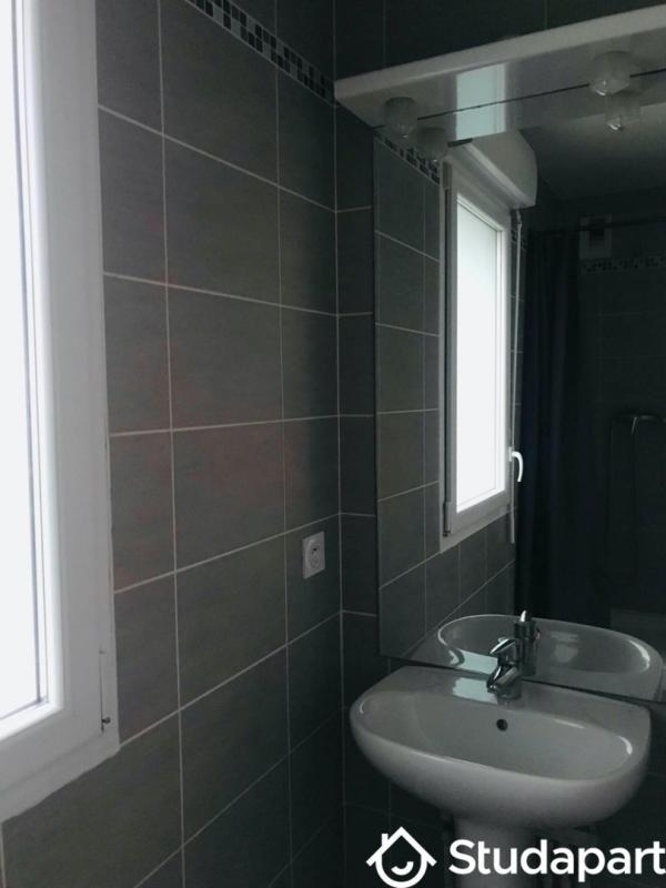 Chambre - 9 m² - 1 pièce