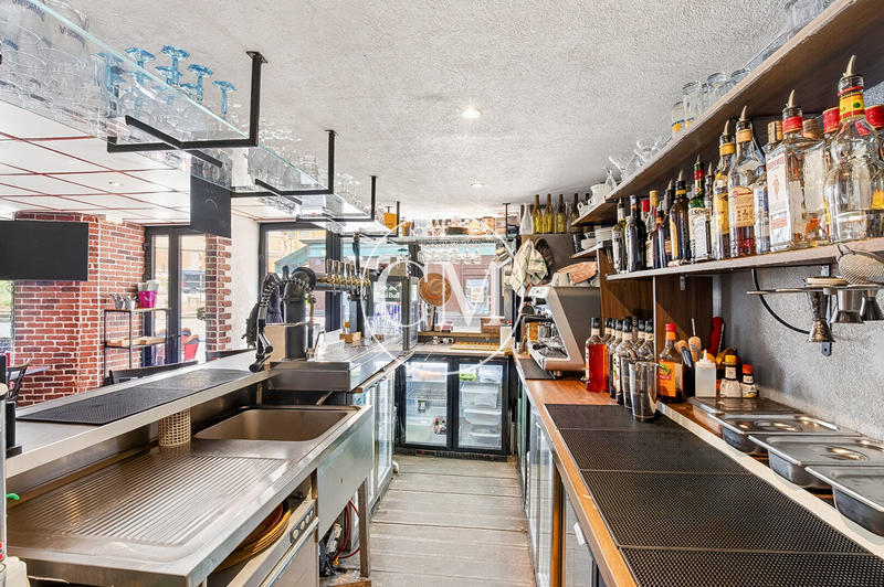 Local commercial - 150 m²