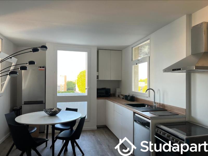 Chambre - 11 m² - 1 pièce