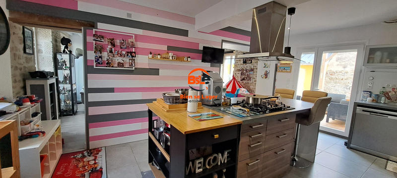 Maison - 190 m² - 8 pièces