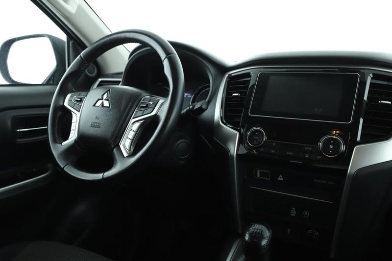 Mitsubishi L200 Club Cabine 2.2 Di-D Intense Navi 150 ch