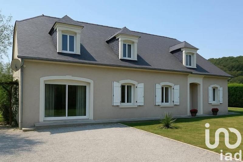 Maison - 257 m² - 8 pièces