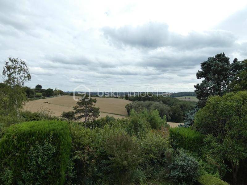 Maison - 195 m² - 10 pièces