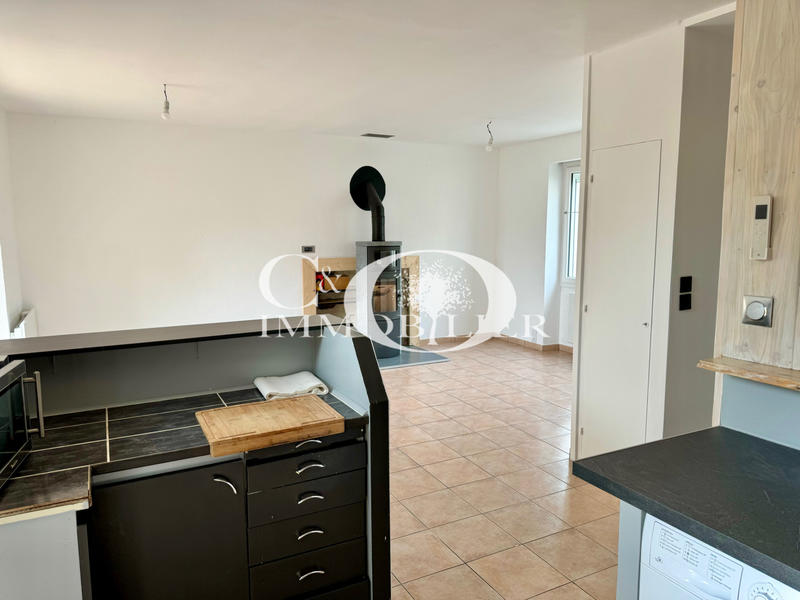 Maison - 95 m² - 5 pièces