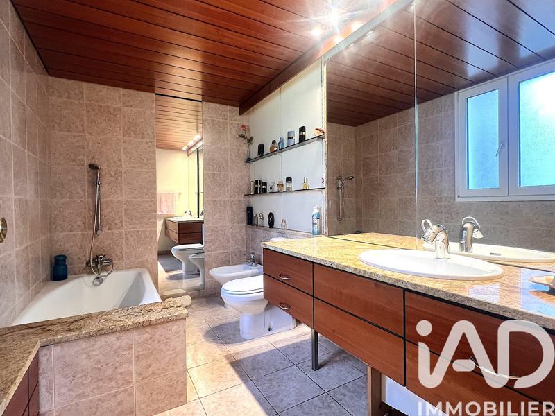 Maison - 135 m² - 6 pièces