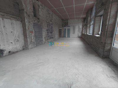 Local commercial - 114 m²