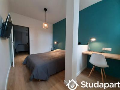 Chambre - 13 m² - 1 pièce