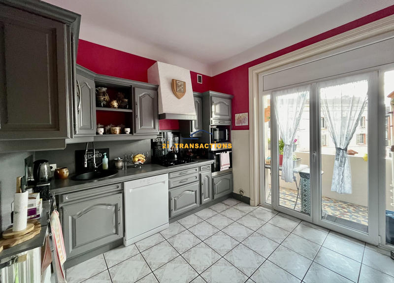 Appartement - 105 m² - 4 pièces