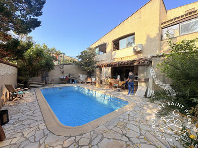 Villa - 573 m² - 6 pièces