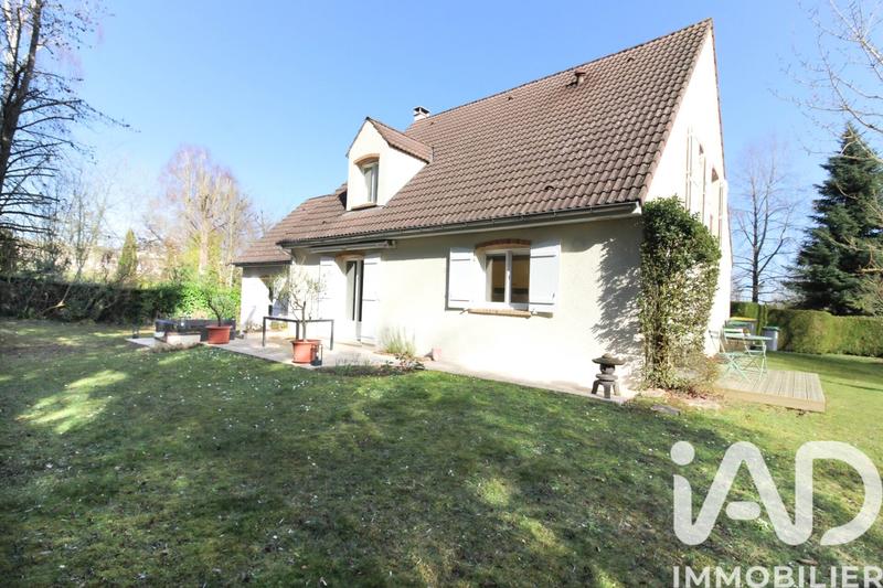 Maison - 169 m² - 8 pièces