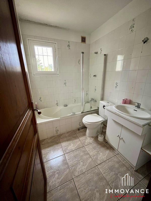 Maison - 350 m² - 7 pièces