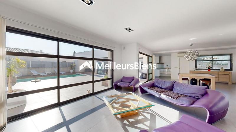 Villa - 200 m² - 5 pièces