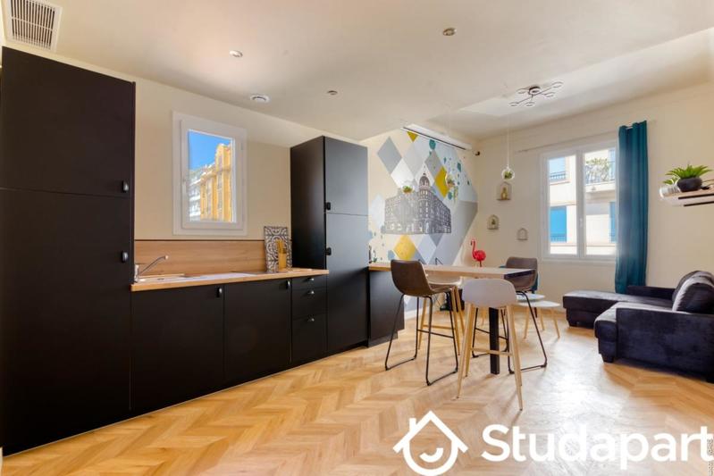 Chambre - 12 m² - 1 pièce