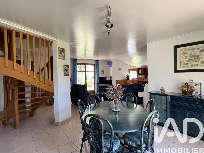 Maison - 118 m² - 6 pièces