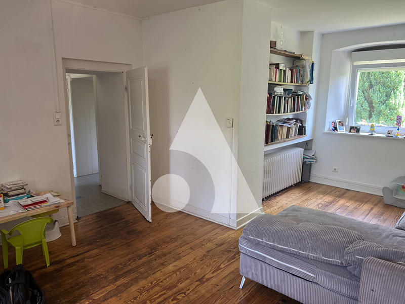 Maison - 188 m² - 8 pièces