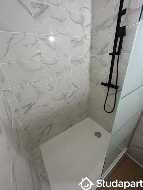 Chambre - 15 m² - 1 pièce