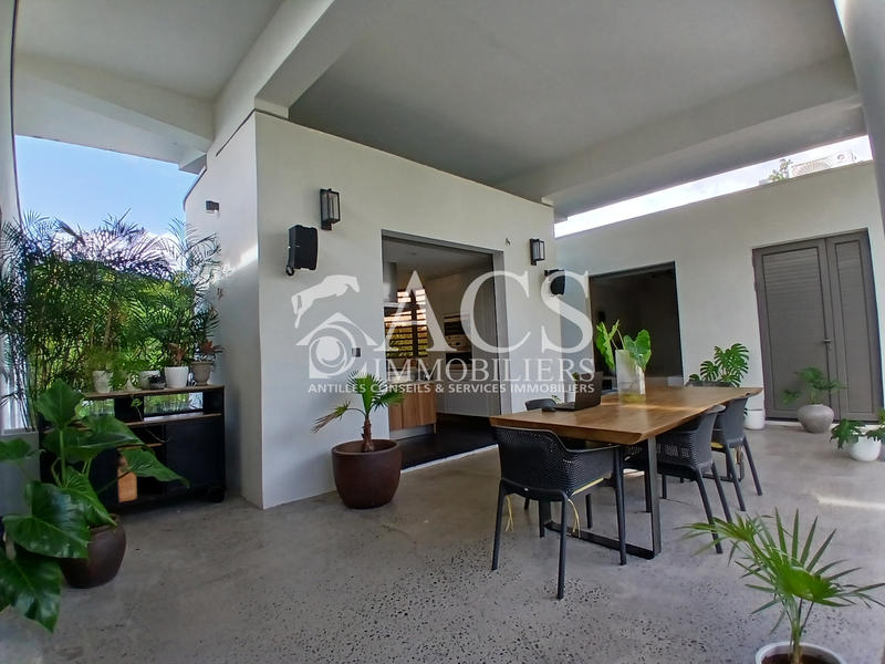 Maison - 125 m² - 4 pièces