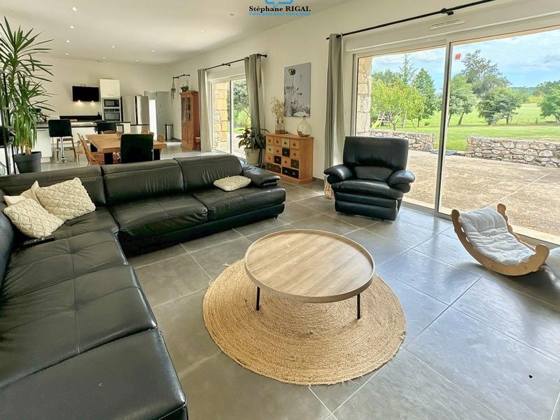 Propriété - 160 m² - 6 pièces