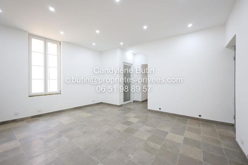 Maison - 278 m² - 10 pièces