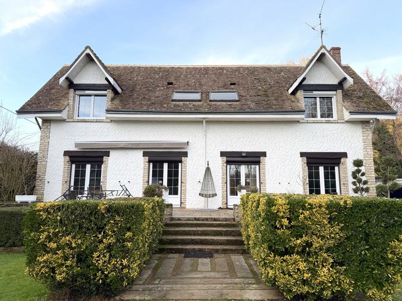 Maison - 135 m² - 6 pièces