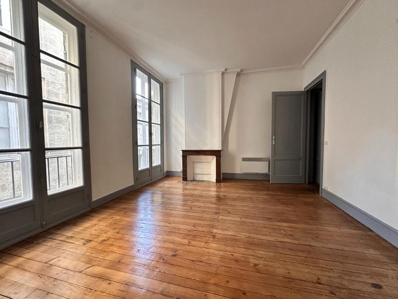 Appartement - 137 m² - 5 pièces