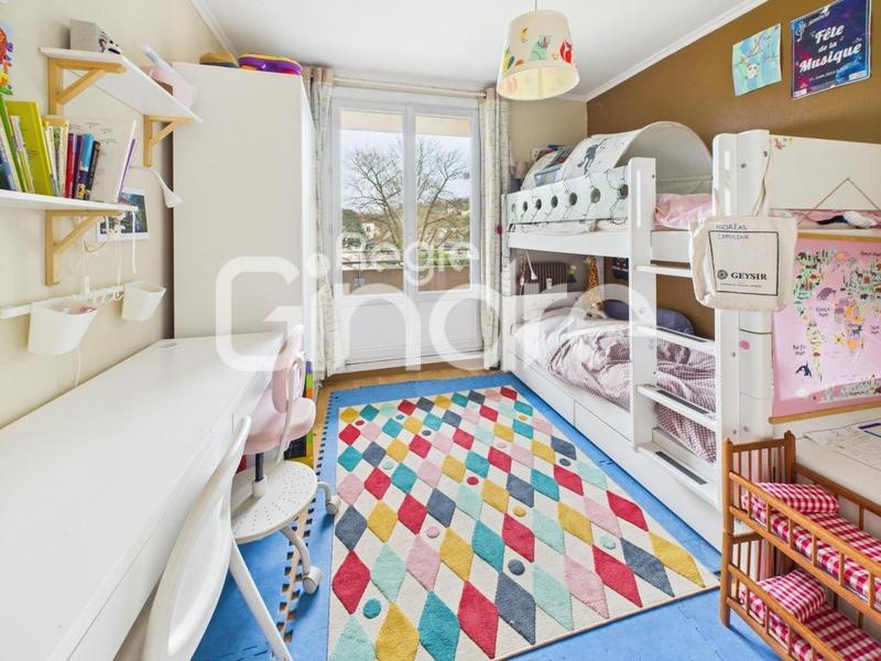 Appartement - 85 m² - 4 pièces